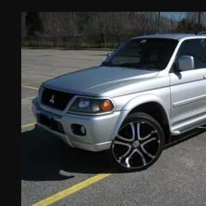 Meet your Posher, Carlos